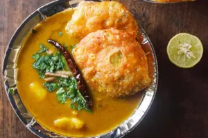 Kachori, famous food of Mathura Vrindavan